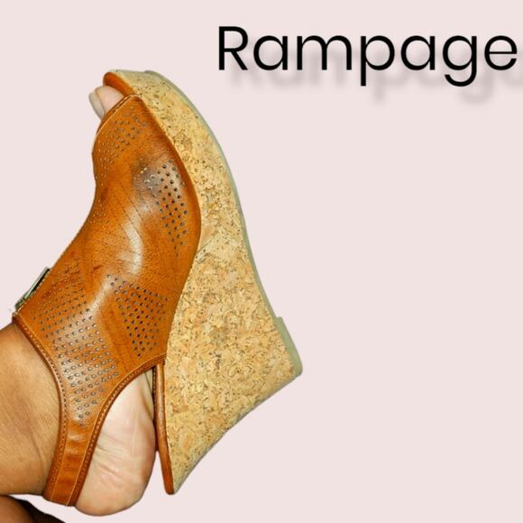 Rampage Brown Wedge Heels wit Zipper Size 10 - Picture 7 of 7